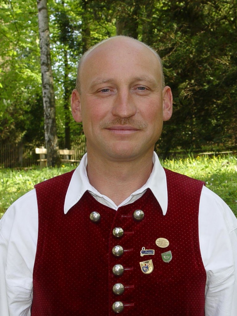 Jürgen 768x1024