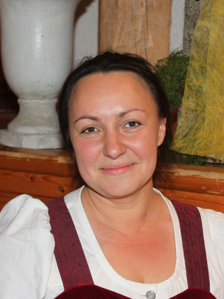 Kathrin T. 768x1024